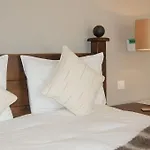 Oda ve Kahvaltı Residence Lagos 4*
