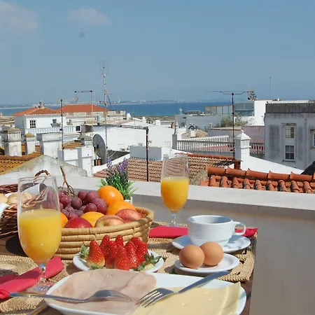 Residence Lagos Couette-café 4*