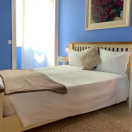 Residence Lagos Bed & Breakfast