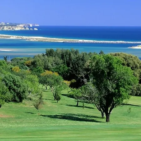 Bed & Breakfast Residence Lagos 4*