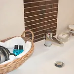 לינה וארוחת בוקר Residence Lagos